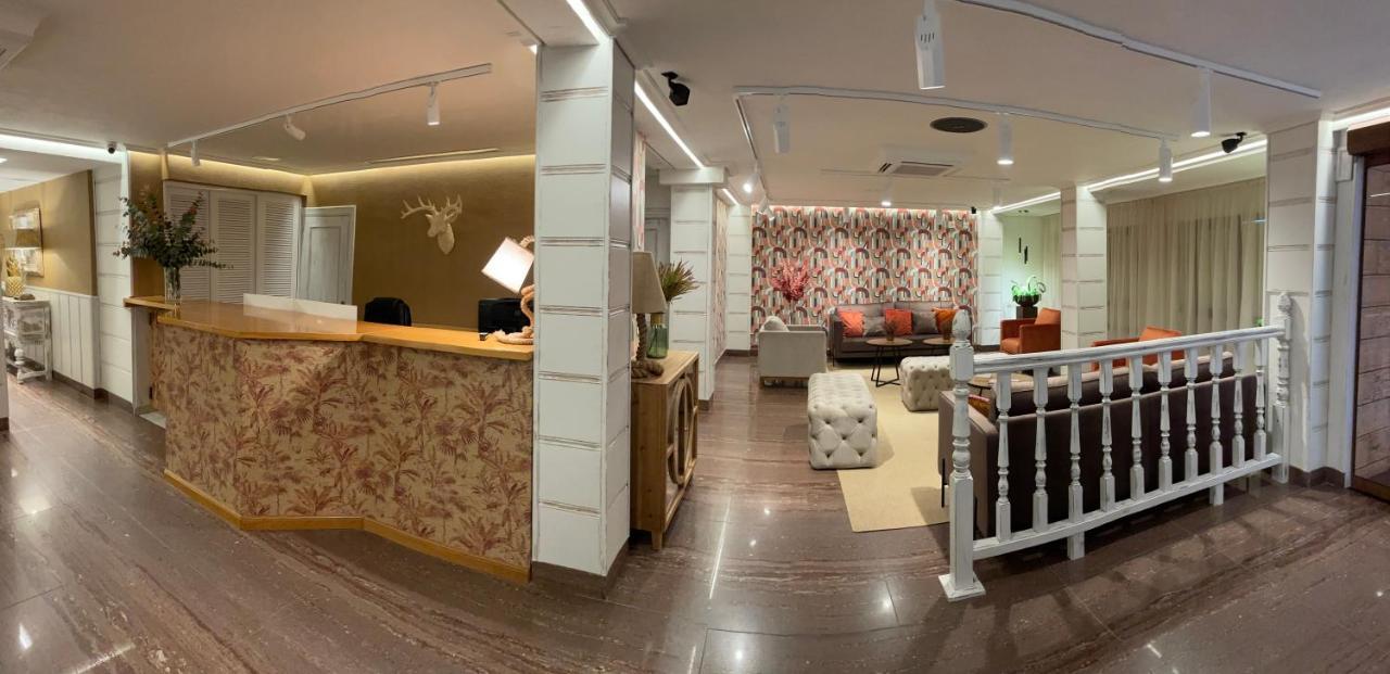 Hotel Gala โนฮา ภายนอก รูปภาพ