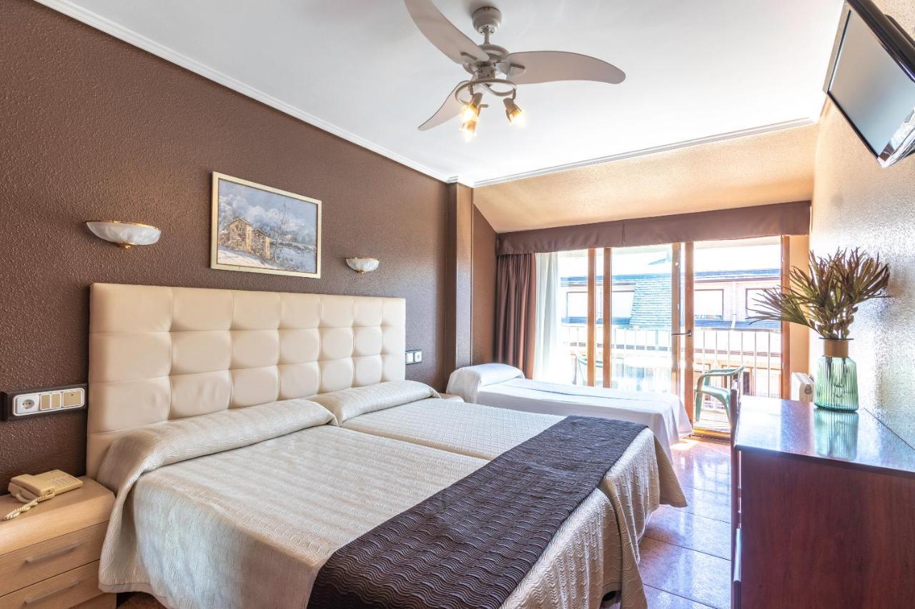 Hotel Gala โนฮา ภายนอก รูปภาพ